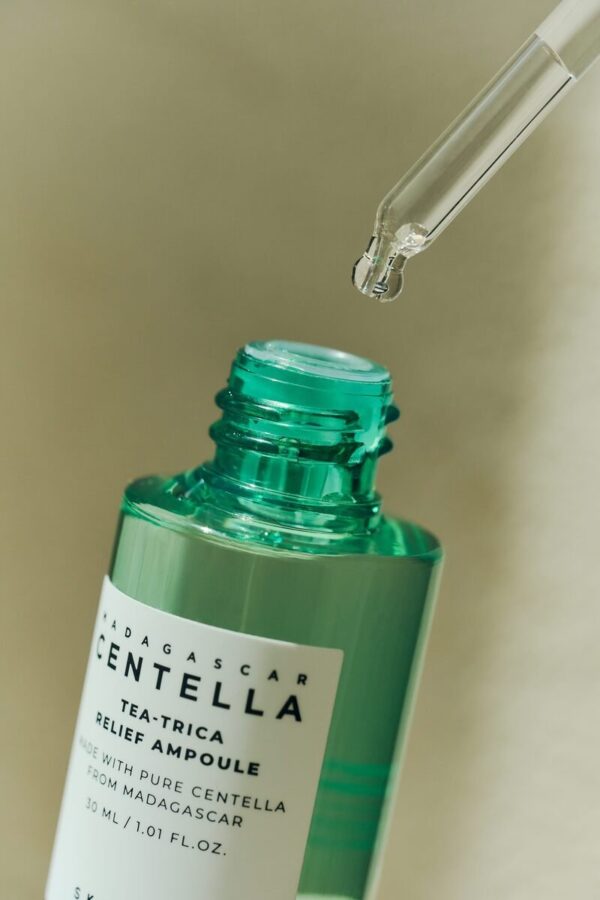 SKIN1004 MADAGASCAR CENTELLA TEA- TRICA RELIEF AMPOULE 30 ML