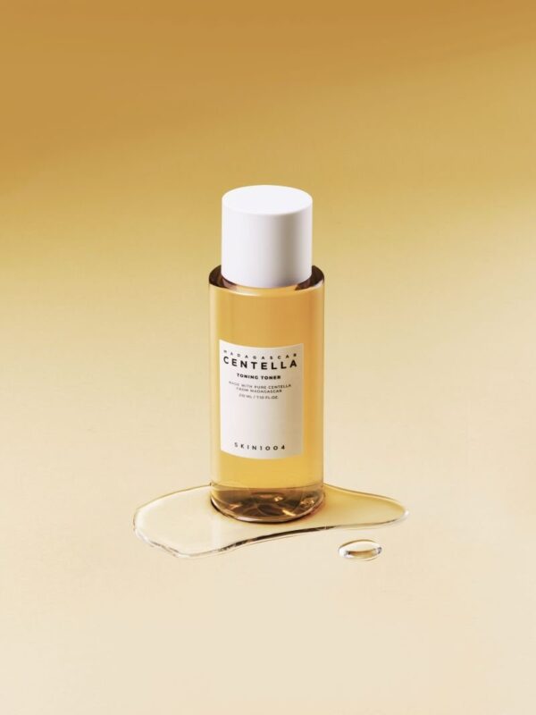 SKIN 1004, MADAGASCAR CENTELLA TONING TONER 210 ML