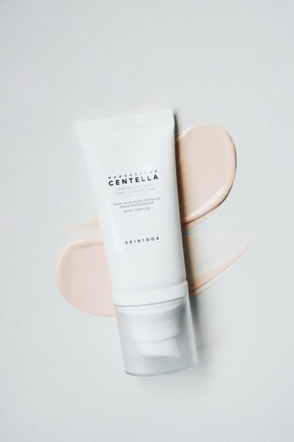 SKIN1004 Madagascar Centella Tone Brightening Tone-Up Sunscreen 50ml