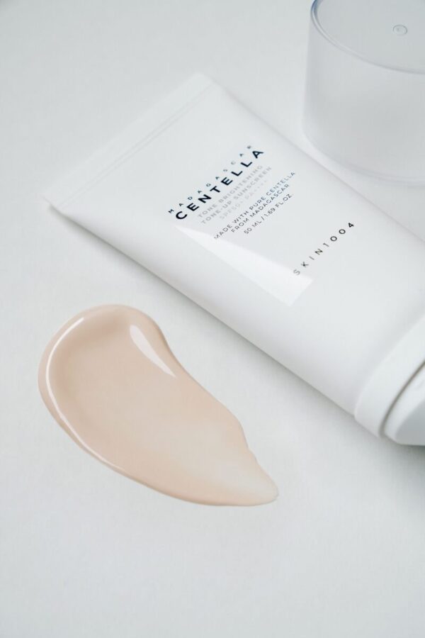 SKIN1004 Madagascar Centella Tone Brightening Tone-Up Sunscreen 50ml